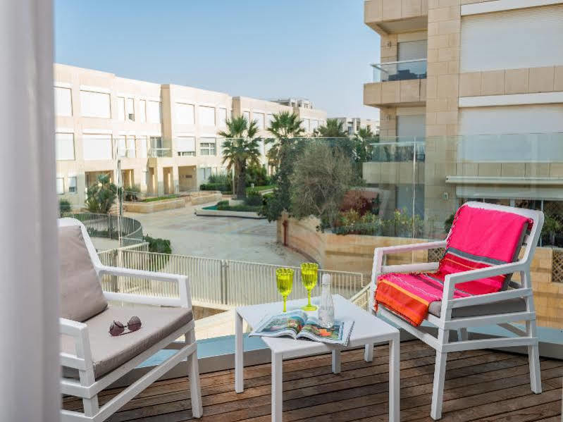 Herods Herzliya Hotel By The Beach Esterno foto